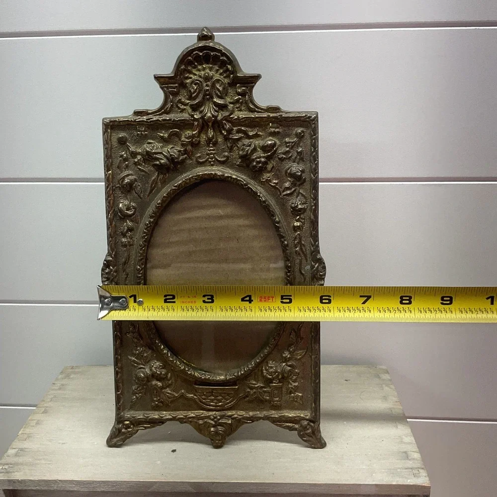 Vintage Ornate Brass Picture Frame Victorian Style Oval Tabletop Easel 10.5in